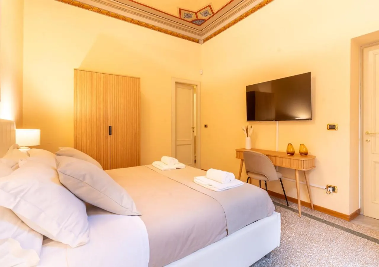 Fil Rouge Apartment - Elegant Stay In Lucca Historic Center