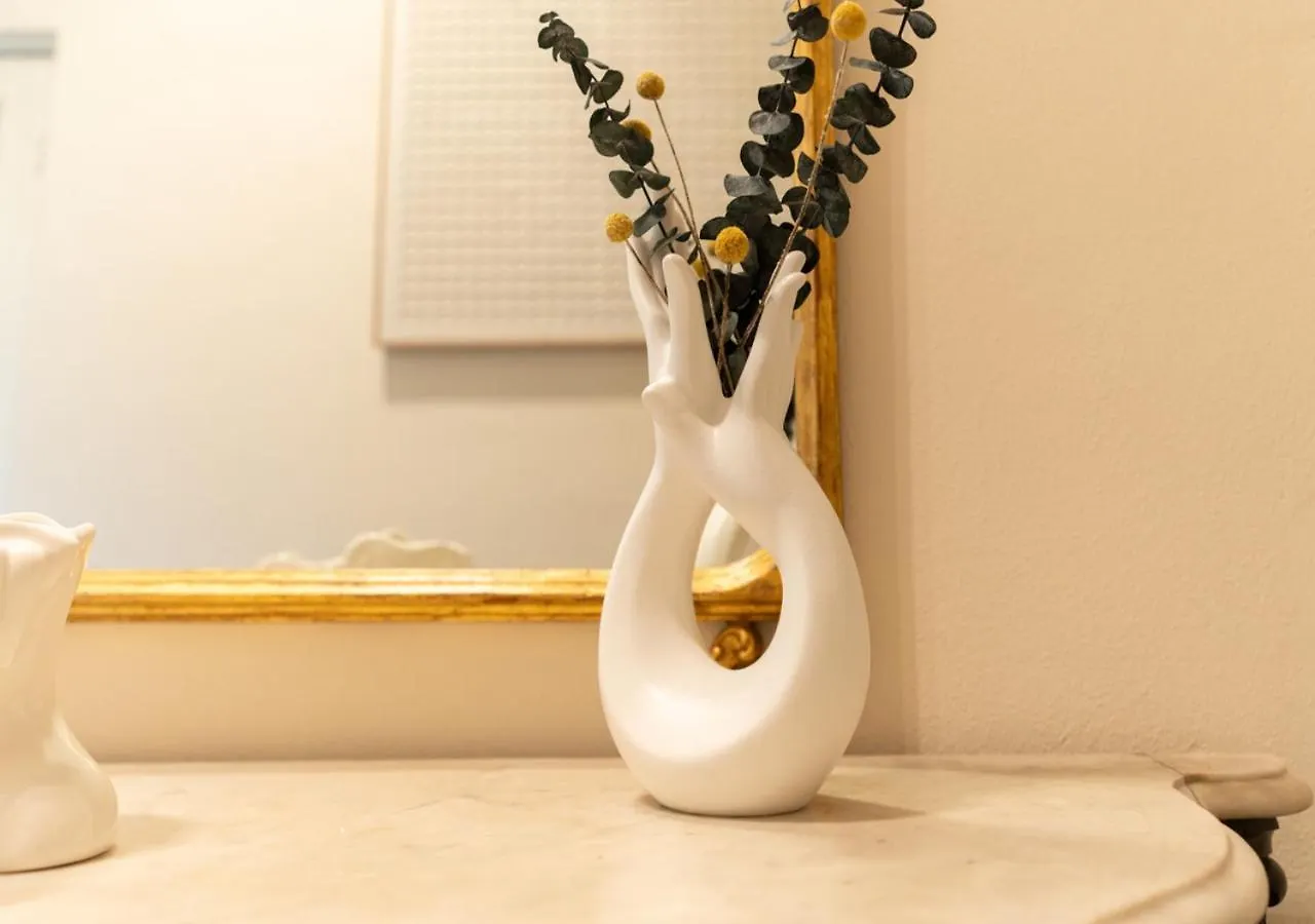 Fil Rouge Apartment - Elegant Stay In Lucca Historic Center